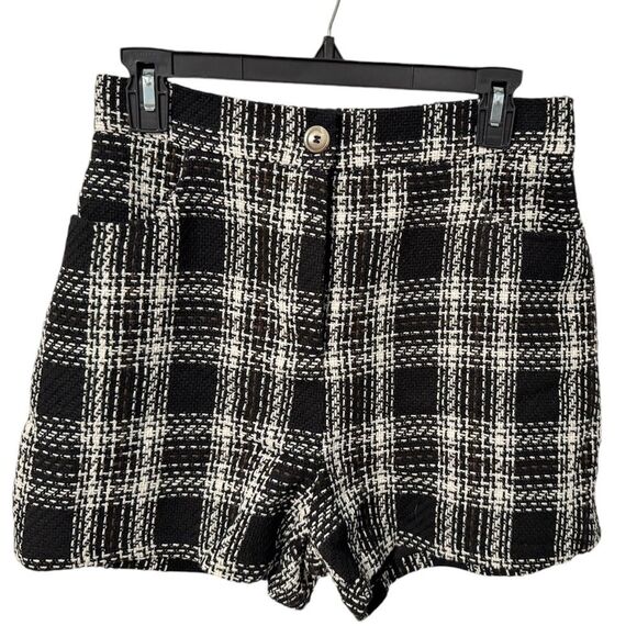 Pink Lily Call On You Black Plaid Lined High Waisted Shorts Size Medium‎ NWOT - Picture 2 of 10